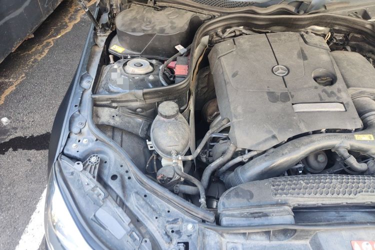 Used Mercedes-Benz E-Class 2015 E 200 L Sport Edition Engine Bay Right