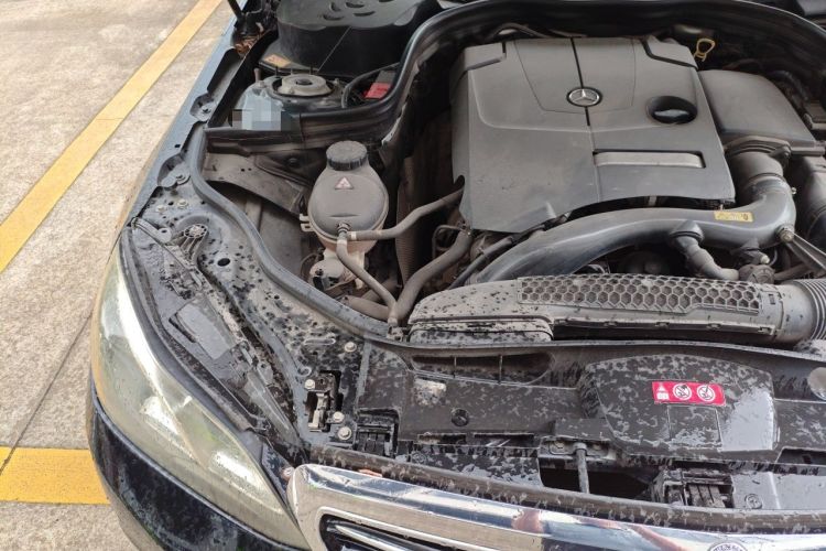 Used Mercedes-Benz E-Class 2015 E 200 L Engine Bay Right