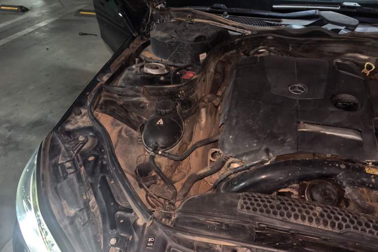 Used Mercedes-Benz E-Class 2015 Revised E 260 L Sport Luxury Edition Engine Bay Right