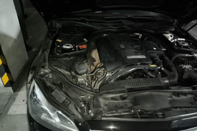 Used Mercedes-Benz E-Class 2015 Restyled E 260 L Sport Edition Engine Bay Right
