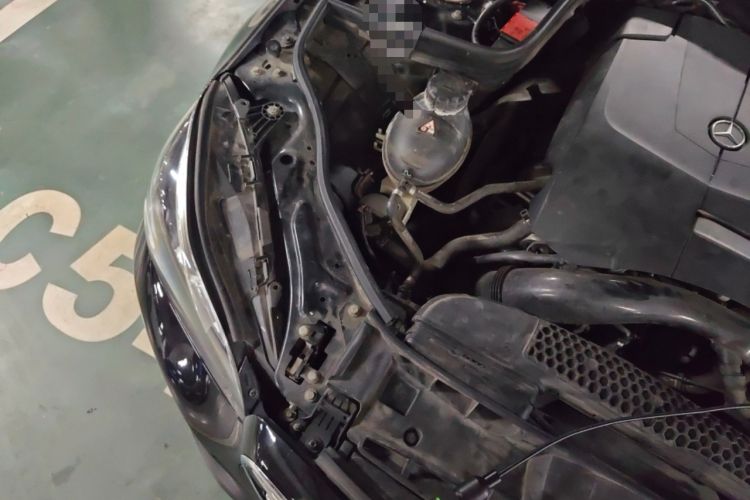 Used Mercedes-Benz E-Class 2015 Revised E 180 L Sport Edition Engine Bay Right