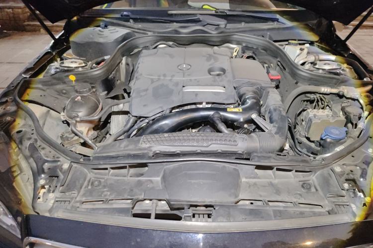 Used Mercedes-Benz E-Class 2015 E 260 L Sport Edition Engine Bay