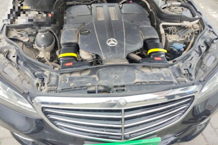 Used Mercedes-Benz E-Class 2015 E 320 L 4MATIC Engine Bay