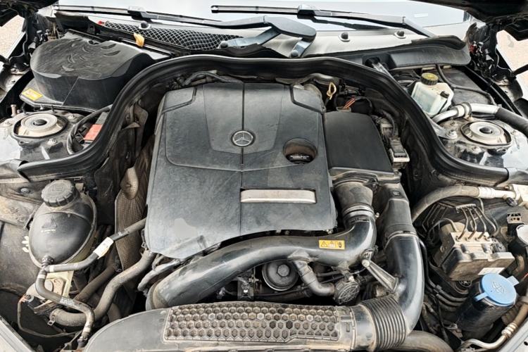 Used Mercedes-Benz E-Class 2015 E 260 L Sport Edition Engine Bay
