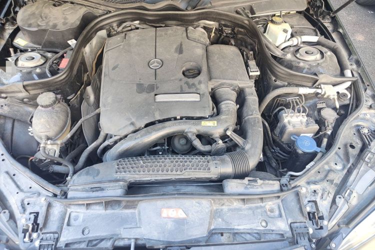 Used Mercedes-Benz E-Class 2015 E 200 L Sport Edition Engine Bay
