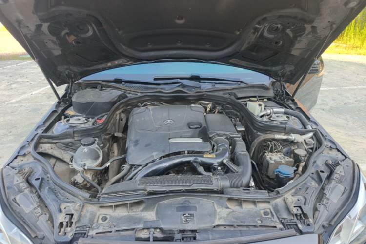 Used Mercedes-Benz E-Class 2015 Facelift E 200 L Sport Edition Engine Bay