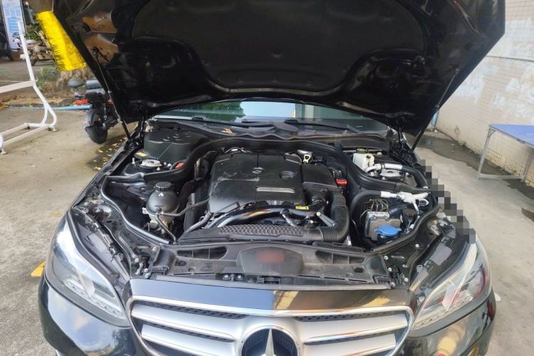 Used Mercedes-Benz E-Class 2015 E 200 L Sport Edition Engine Bay