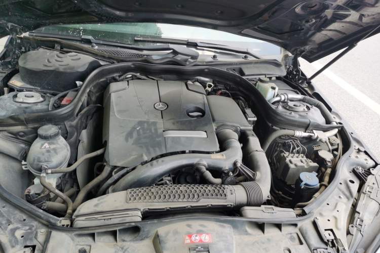 Used Mercedes-Benz E-Class 2015 Restyled E 260 L Sport Edition Engine Bay
