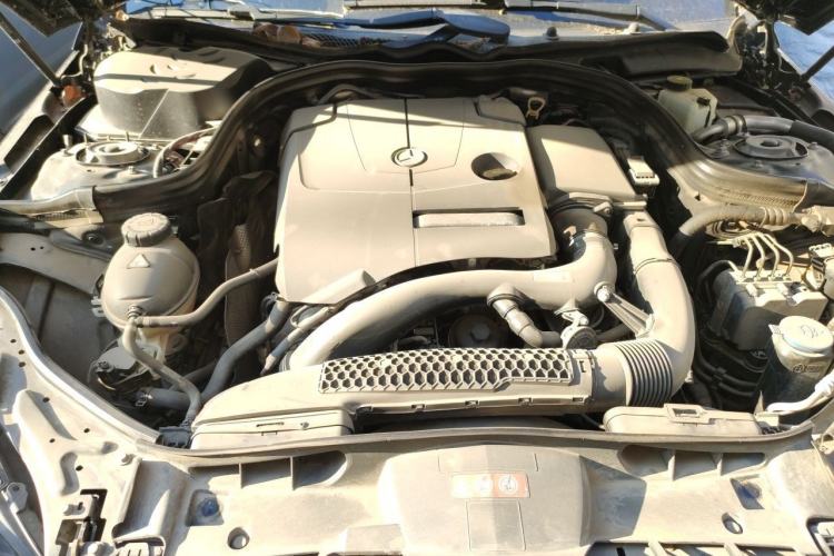 Used Mercedes-Benz E-Class 2015 E 260 L Sport Edition Engine Bay
