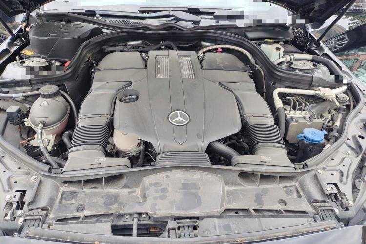 Used Mercedes-Benz E-Class 2015 E 400 L Sport Luxury 4MATIC Engine Bay