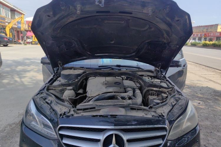 Used Mercedes-Benz E-Class 2015 Restyled E 260 L Sport Edition Engine Bay