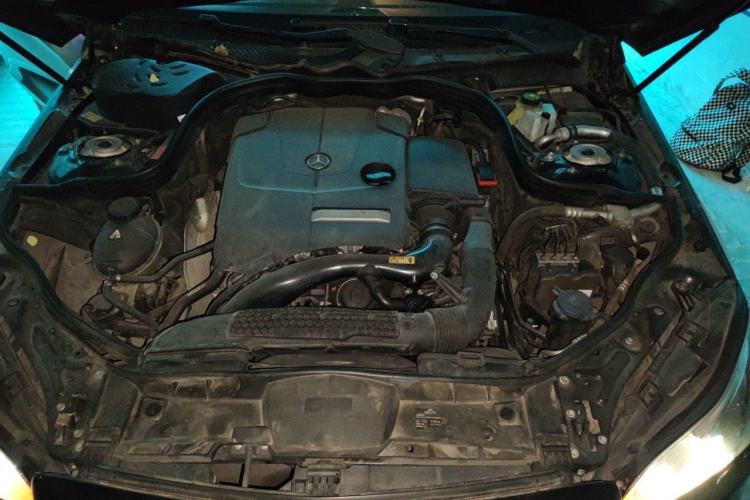 Used Mercedes-Benz E-Class 2015 E 260 L Sport Edition Engine Bay