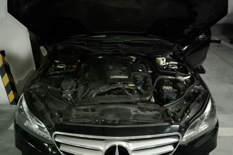 Used Mercedes-Benz E-Class 2015 Restyled E 260 L Sport Edition Engine Bay