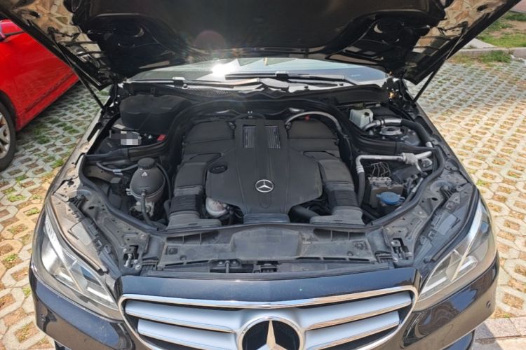 Used Mercedes-Benz E-Class 2015 E 320 L Sport Edition Engine Bay