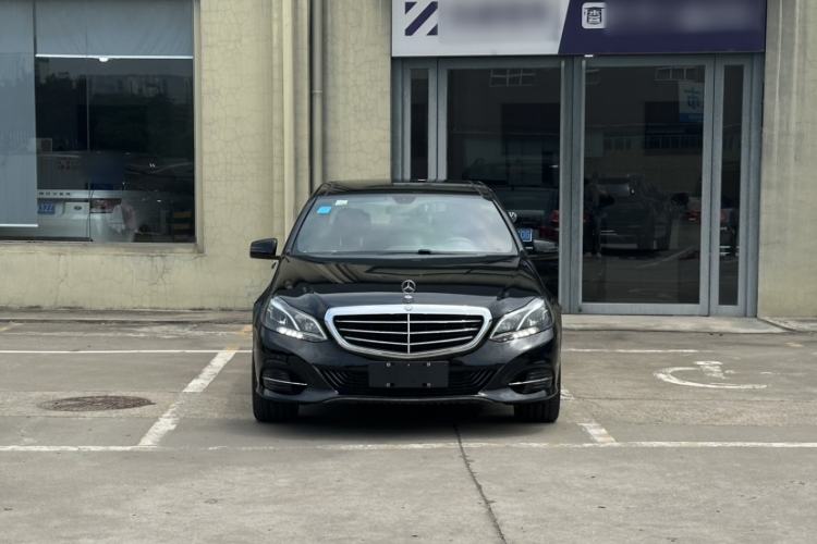 Used Mercedes-Benz E-Class 2015 Facelift E 200 L Exterior 1