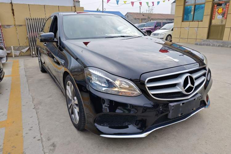 Used Mercedes-Benz E-Class 2015 Facelift E 200 L Sport Edition Exterior 1
