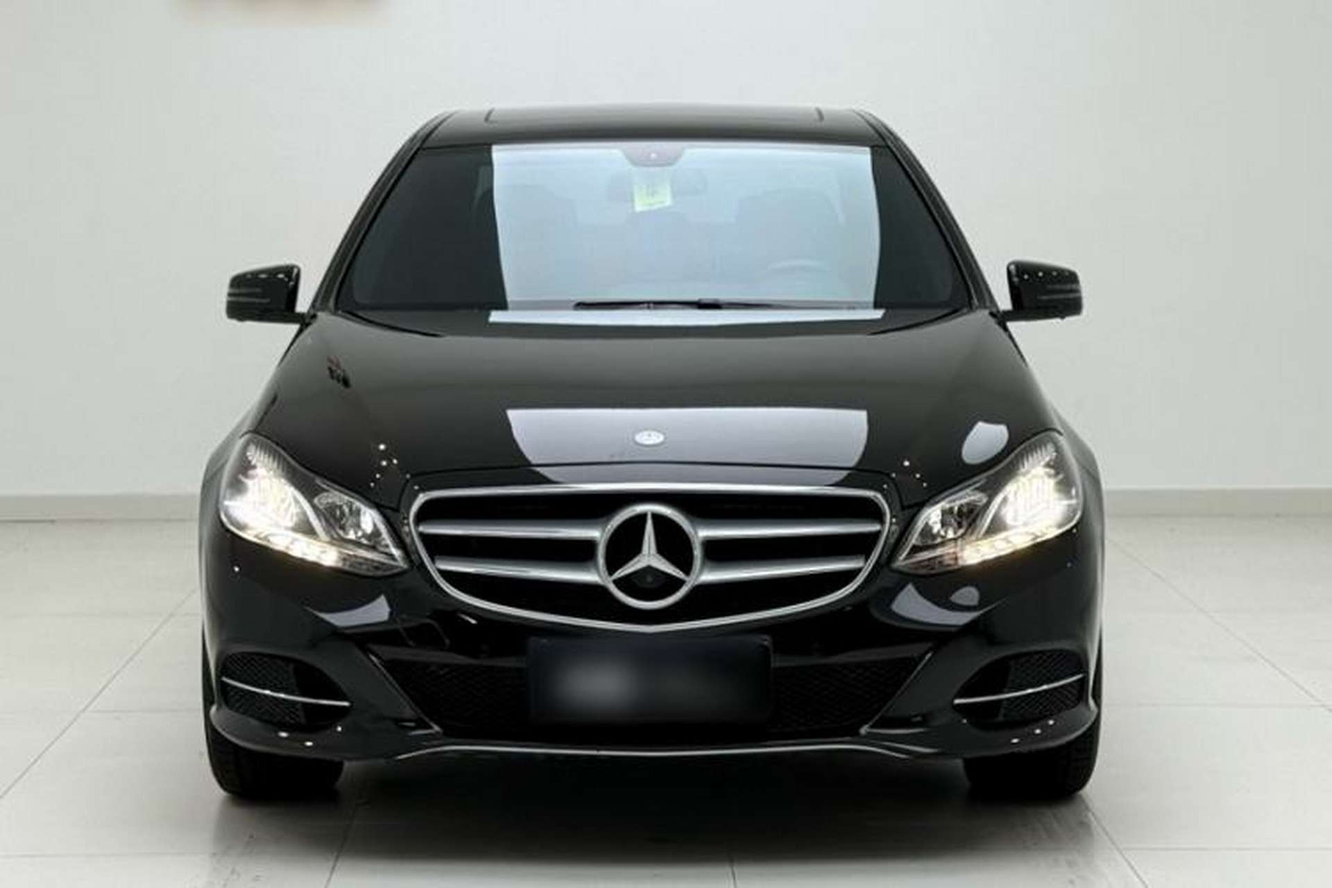 Used Mercedes-Benz E-Class 2015 Revised E 180 L Sport Edition Exterior 1