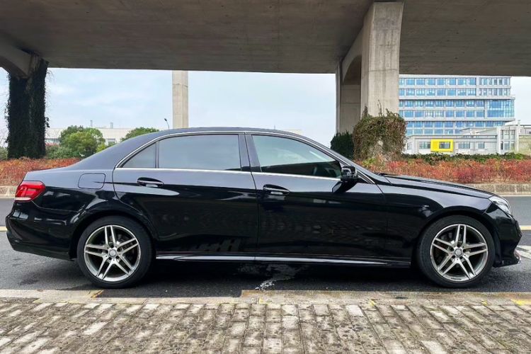 Used Mercedes-Benz E-Class 2015 Revised E 260 L Sporty and Stylish Edition Exterior 2