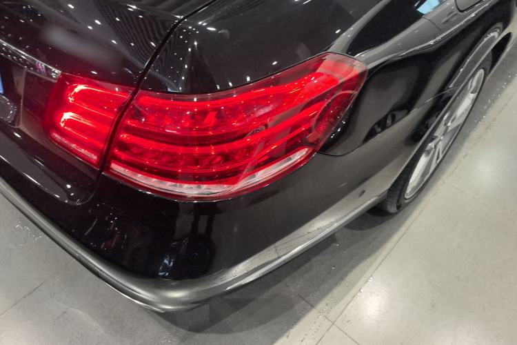 Used Mercedes-Benz E-Class 2015 E 320 L 4MATIC Exterior 3