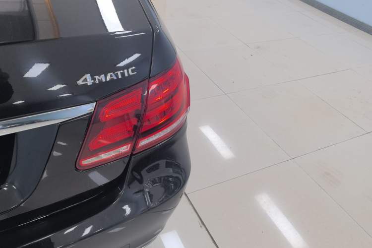 Used Mercedes-Benz E-Class 2015 E 320 L 4MATIC Exterior 3