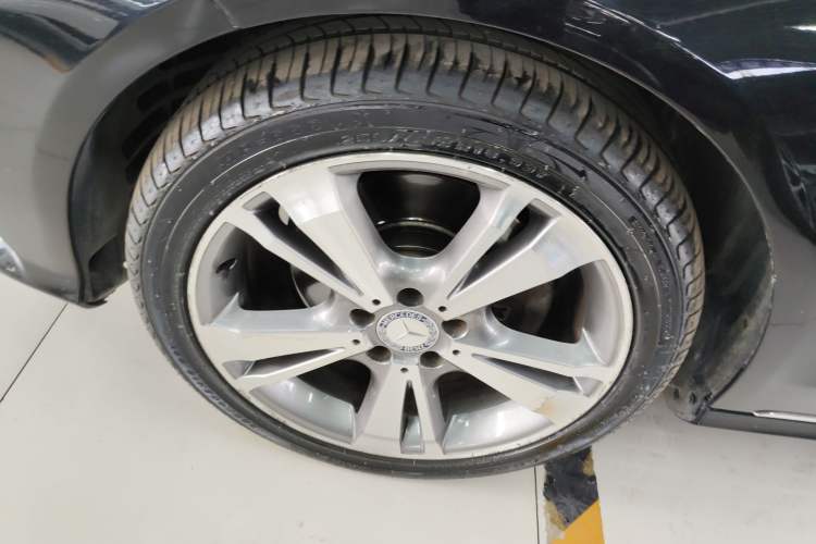 Used Mercedes-Benz E-Class 2015 E 320 L 4MATIC Exterior 4