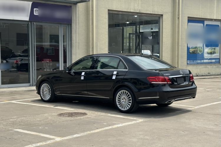 Used Mercedes-Benz E-Class 2015 Facelift E 200 L Exterior 4