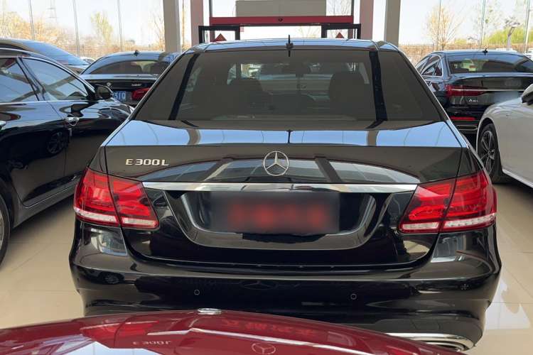 Used Mercedes-Benz E-Class 2015 Facelift E 200 L Exterior 4