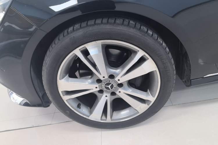 Used Mercedes-Benz E-Class 2015 E 320 L 4MATIC Exterior 4