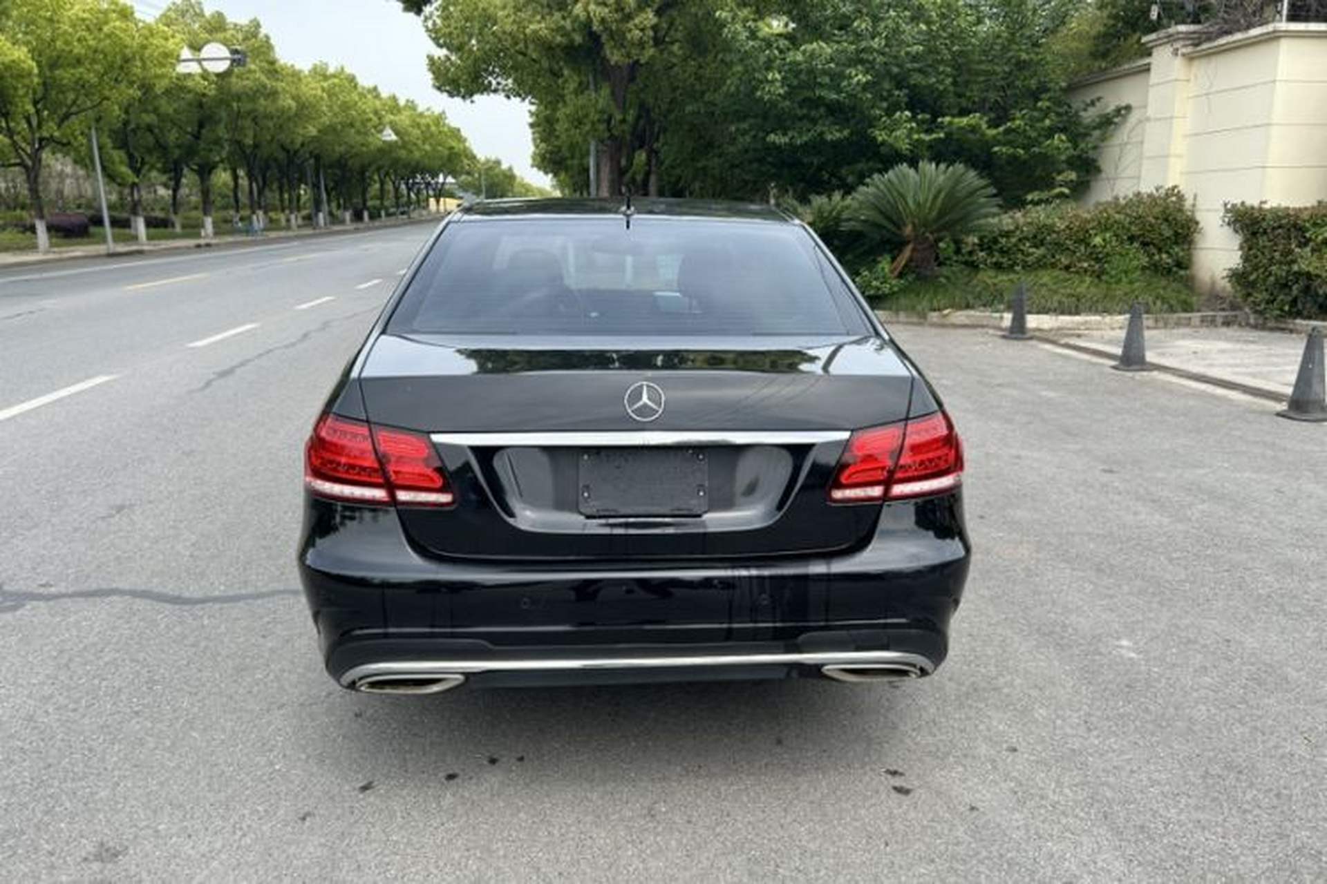 Used Mercedes-Benz E-Class 2015 Facelift E 200 L Sport Edition Exterior 5
