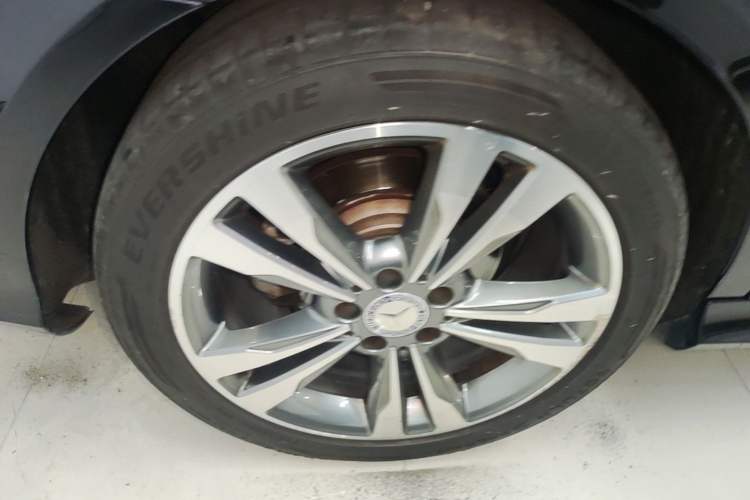 Used Mercedes-Benz E-Class 2015 Restyled E 260 L Sport Edition Exterior 5