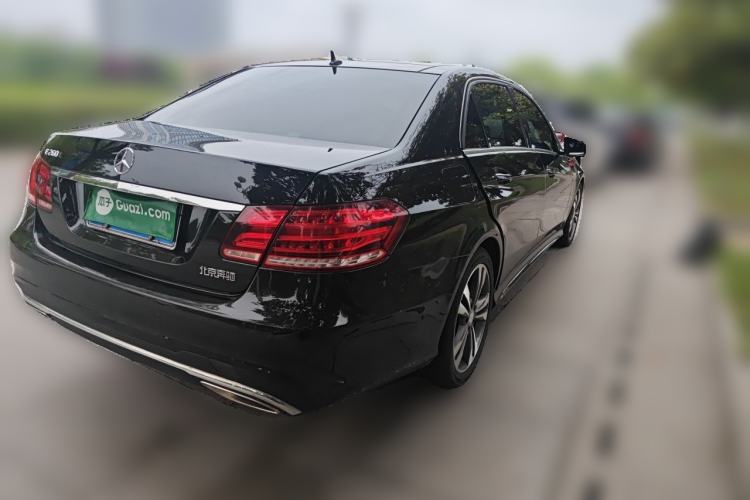 Used Mercedes-Benz E-Class 2015 E 260 L Sport & Fashion Model Exterior 5