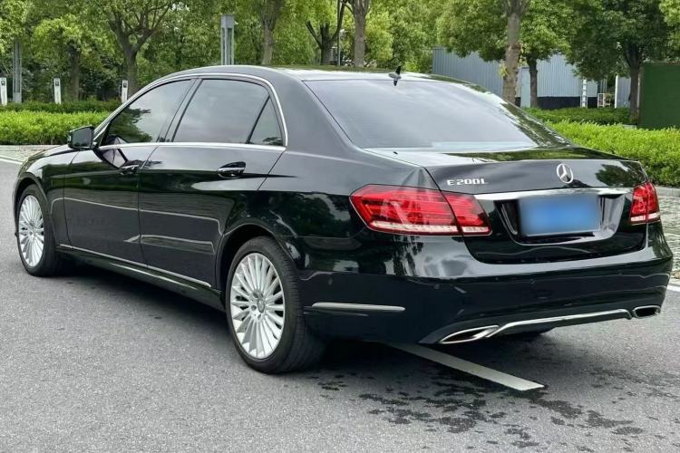 Used Mercedes-Benz E-Class 2015 E 200 L Exterior 6