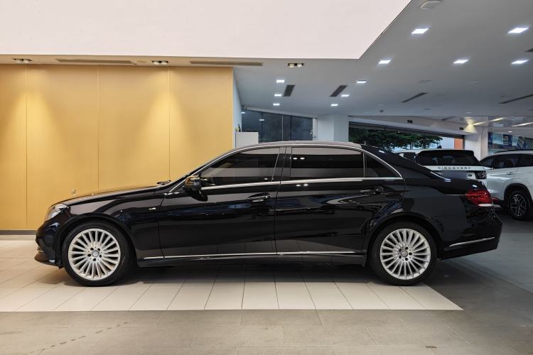 Used Mercedes-Benz E-Class 2015 Revised E 260 L Exterior 8