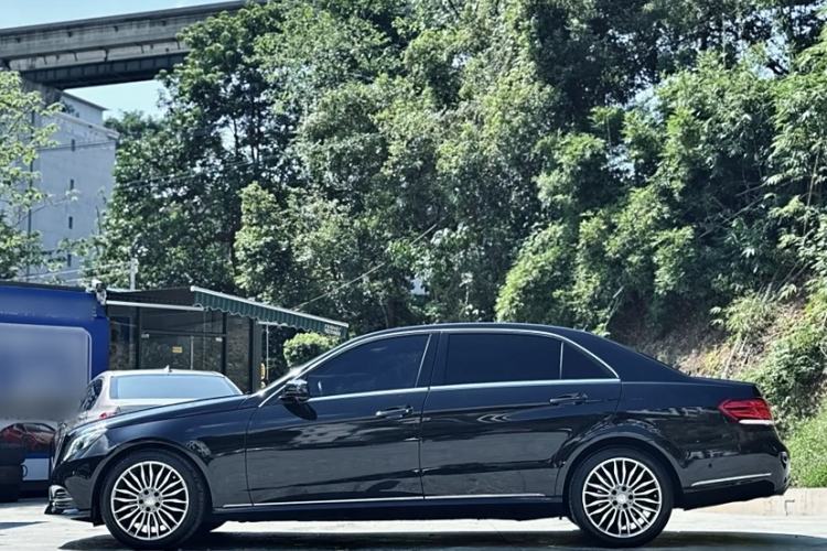 Used Mercedes-Benz E-Class 2015 E 260 L Luxury Model Exterior 9