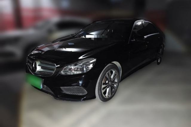 Ojetý Mercedes-Benz E-Class 2015 Facelift E 200 L Sport Edition