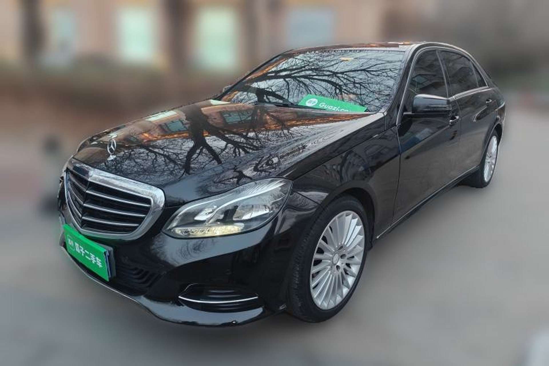 Used Mercedes-Benz E-Class 2015 Facelift E 200 L Front Left 45 Deg