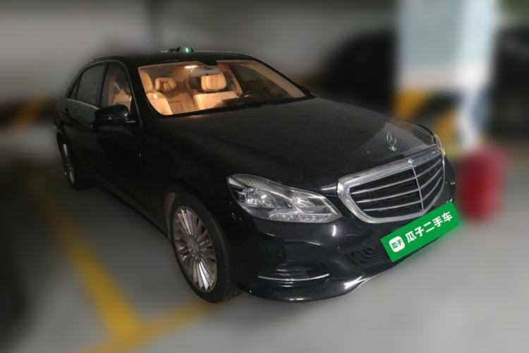 Used Mercedes-Benz E-Class 2015 E 200 L Front Right 45 Deg
