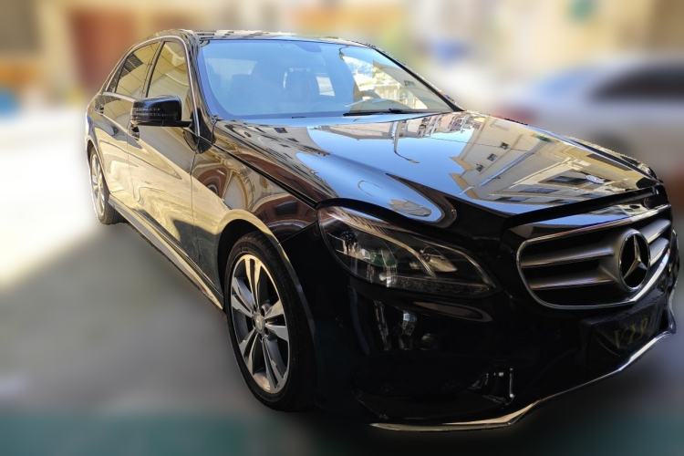 Used Mercedes-Benz E-Class 2015 Facelift E 200 L Front Right 45 Deg