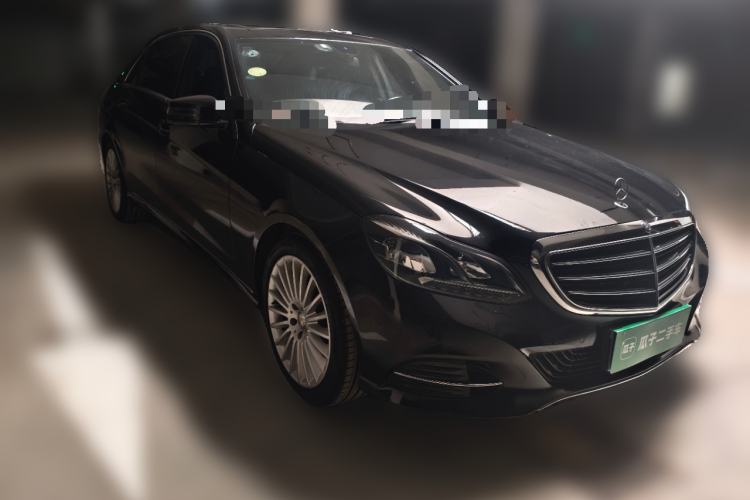 Used Mercedes-Benz E-Class 2015 Facelift E 200 L Front Right 45 Deg