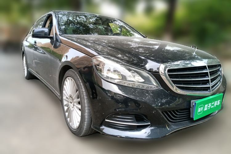 Used Mercedes-Benz E-Class 2015 E 200 L Front Right 45 Deg