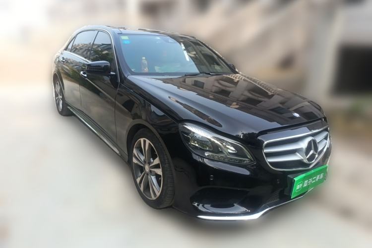 Used Mercedes-Benz E-Class 2015 E 260 L Sport & Fashion Model Front Right 45 Deg