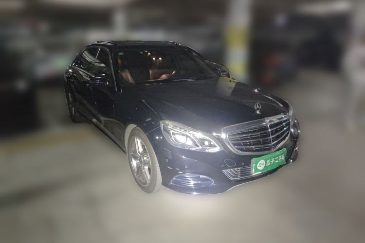 Used Mercedes-Benz E-Class 2015 E 400 L Hybrid Front Right 45 Deg