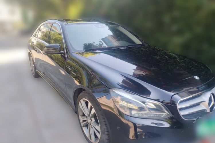 Used Mercedes-Benz E-Class 2015 E 260 L Sport Edition Front Right 45 Deg