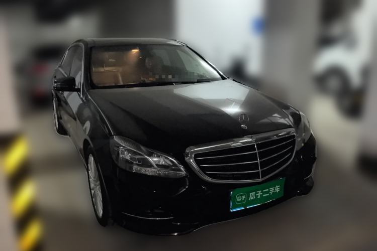 Used Mercedes-Benz E-Class 2015 Facelift E 200 L Front Right 45 Deg