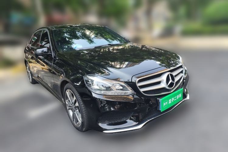 Used Mercedes-Benz E-Class 2015 Restyled E 260 L Sport Edition Front Right 45 Deg