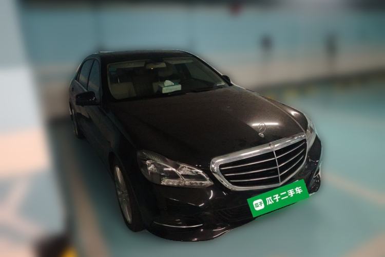 Used Mercedes-Benz E-Class 2015 Facelift E 200 L Front Right 45 Deg