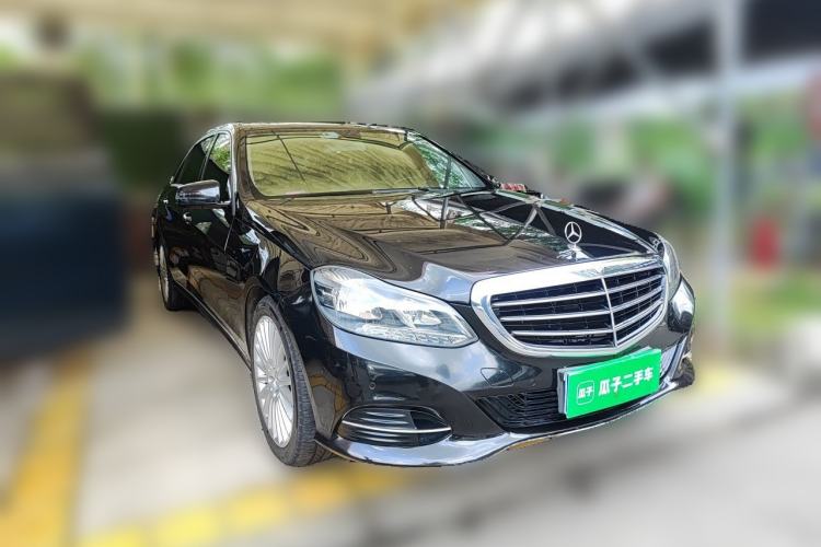 Used Mercedes-Benz E-Class 2015 E 200 L Front Right 45 Deg