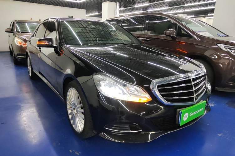 Used Mercedes-Benz E-Class 2015 Facelift E 200 L Front Right 45 Deg