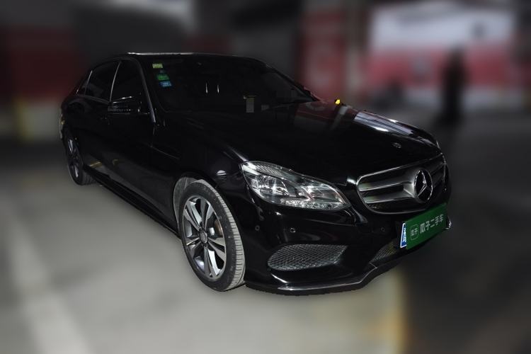 Used Mercedes-Benz E-Class 2015 Facelift E 200 L Sport Edition Front Right 45 Deg