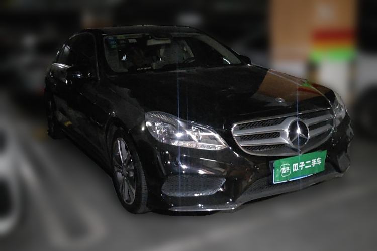 Used Mercedes-Benz E-Class 2015 E 260 L Sport & Fashion Model Front Right 45 Deg